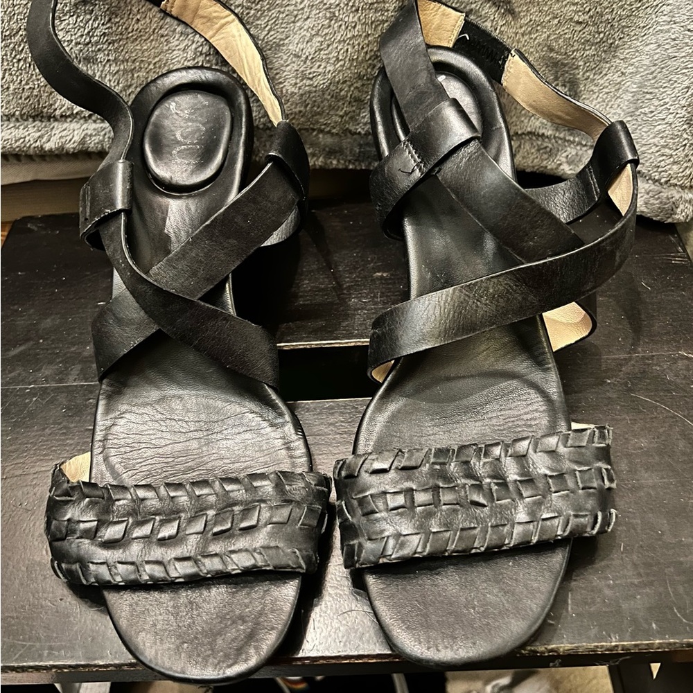 You by Crocs Heels black Size 9